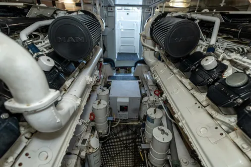 Viking 50 Convertible image