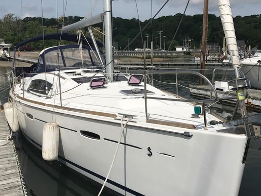 Beneteau 40 - main image