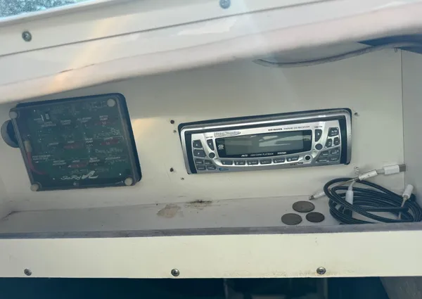 Sea-ray 240-SUNDECK image