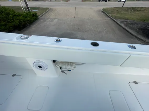 Invincible 33 CAT image