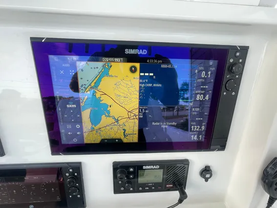 Invincible 33 CAT image