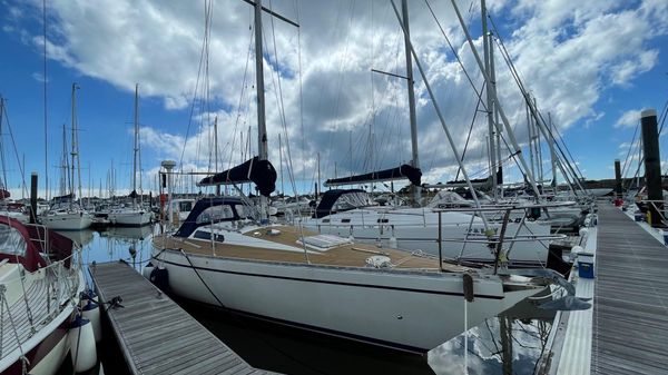 Oyster 37