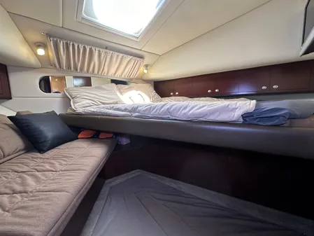 Sea Ray 40 Motor Yacht image