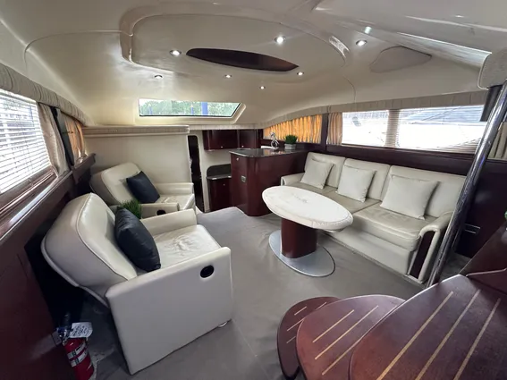 Sea Ray 40 Motor Yacht image