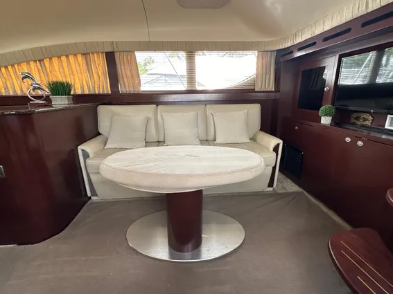 Sea Ray 40 Motor Yacht image