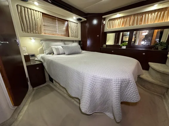Sea Ray 40 Motor Yacht image