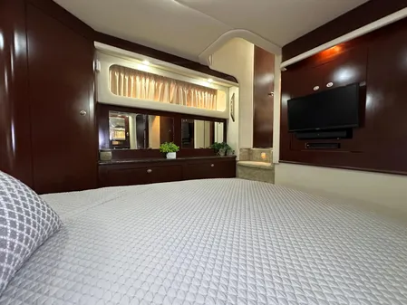 Sea Ray 40 Motor Yacht image