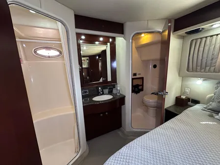 Sea Ray 40 Motor Yacht image