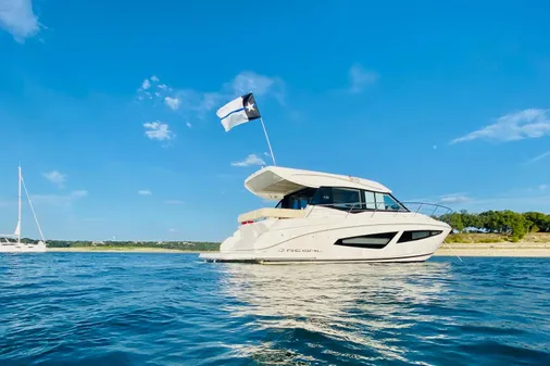 Regal 42 Grande Coupe image