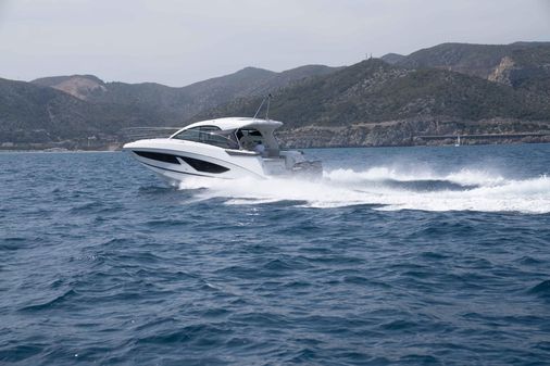 Beneteau Gran Turismo 36 image
