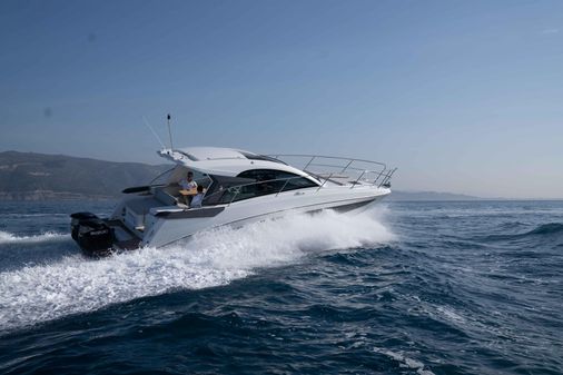 Beneteau Gran Turismo 36 image