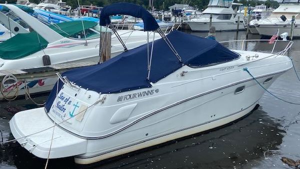 Four Winns 268 Vista