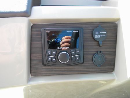 Bennington 25LSR image