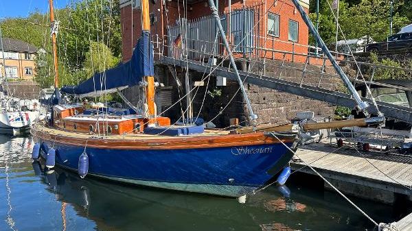 Custom McPherson & Campbell 40' 