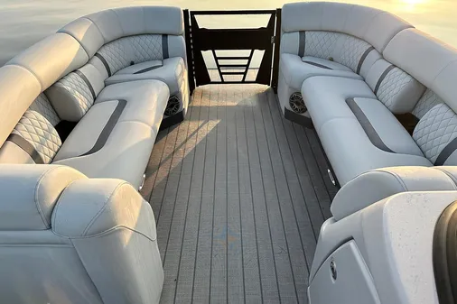 Starcraft RX-25-DL-DH-BAR image