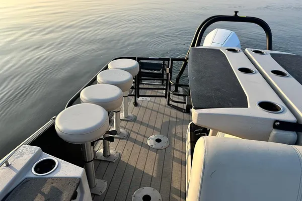 Starcraft RX-25-DL-DH-BAR image