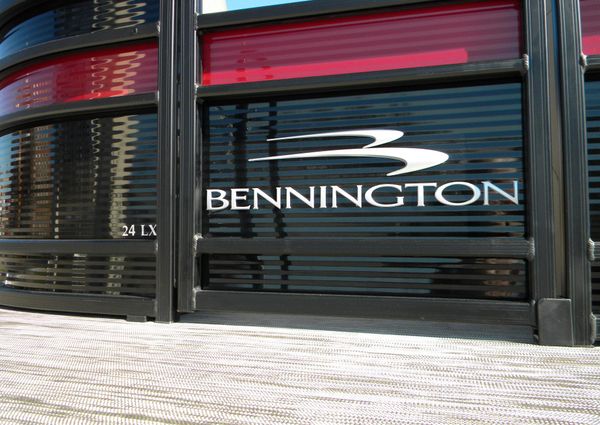 Bennington 24LXSB image