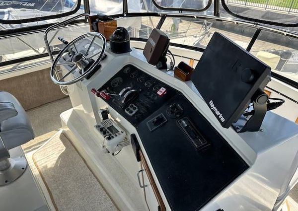 Carver 3807-AFT-CABIN-MOTORYACHT image