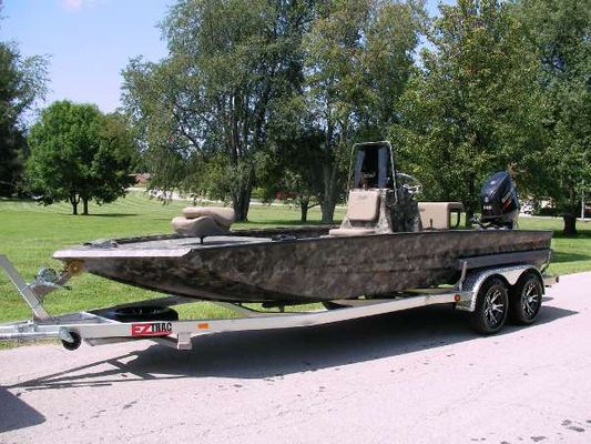 Excel 2017 Excel Catfish Pro 21 Center Console - main image