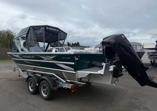 Thunder-jet 210-LUXOR image