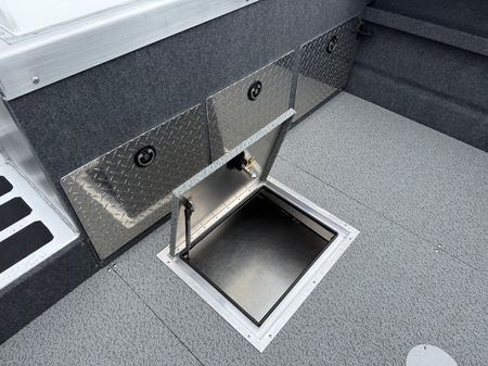 Thunder-jet 210-LUXOR image