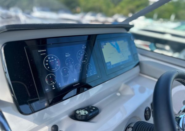 Regal 26-EXPRESS image