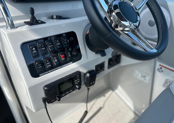 Regal 26-EXPRESS image