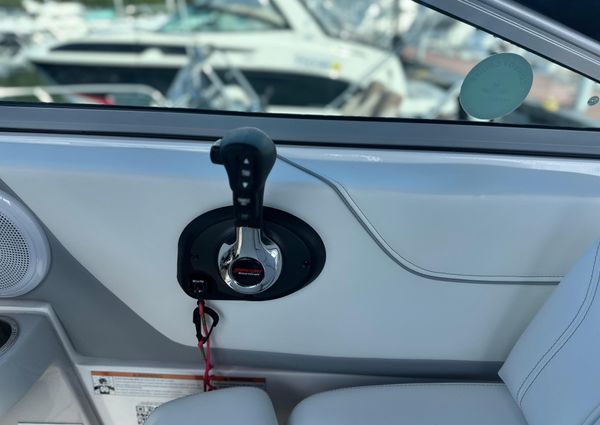 Regal 26-EXPRESS image