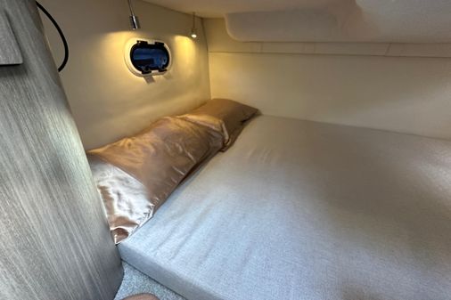 Regal 26-EXPRESS image