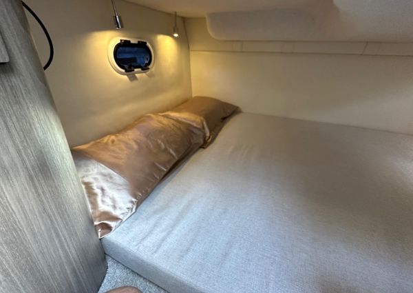 Regal 26-EXPRESS image