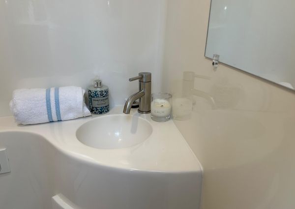 Regal 26-EXPRESS image