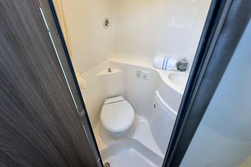 Regal 26-EXPRESS image