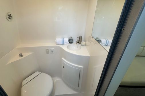 Regal 26-EXPRESS image