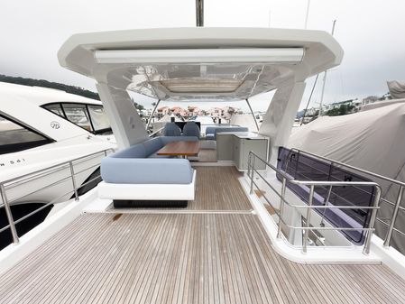 Azimut 60 image