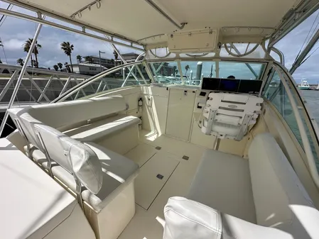 Albemarle 320 Express Fisherman image