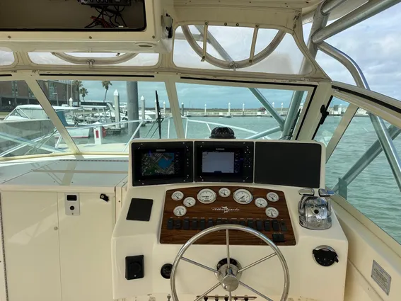 Albemarle 320 Express Fisherman image