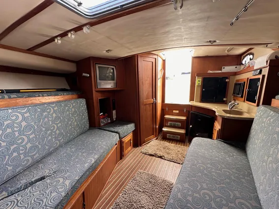 Albemarle 320 Express Fisherman image