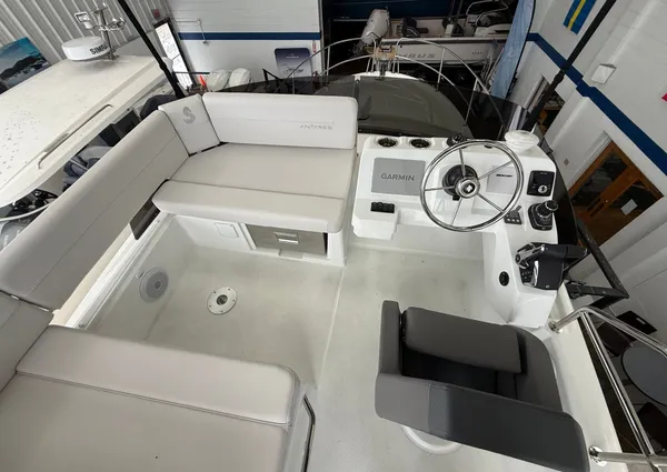 Beneteau ANTARES-11-FLY image