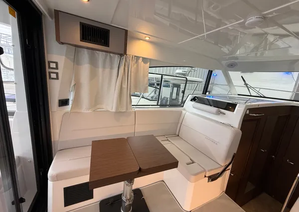 Beneteau ANTARES-11-FLY image