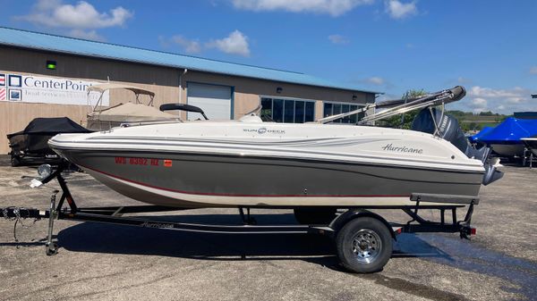 Hurricane 188 Sun Deck 