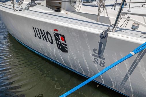 J Boats J/88 image