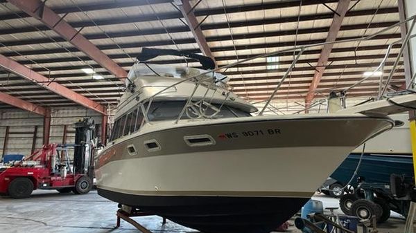 Bayliner CONTESSA FLYBRIDGE