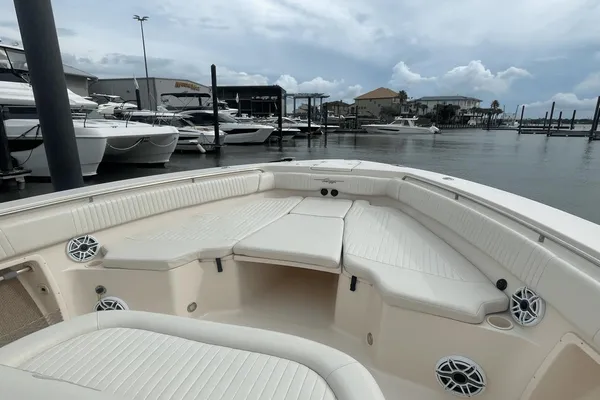 Grady-White Canyon 366 image