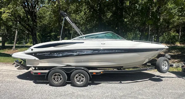 Crownline 220 LS image