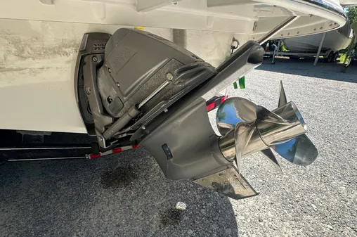 Crownline 220 LS image