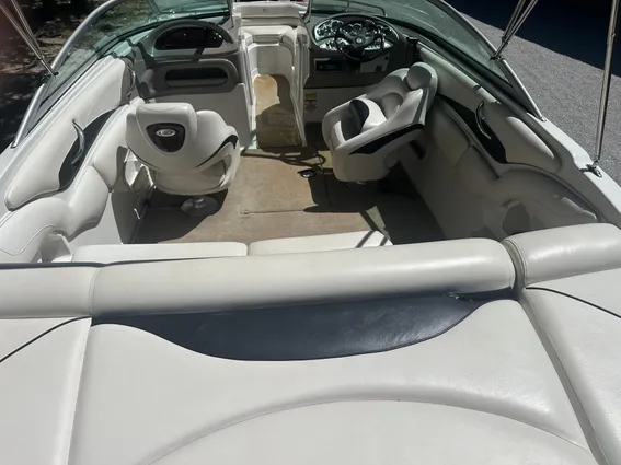 Crownline 220 LS image