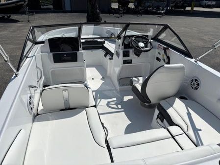 Stingray 172DC image