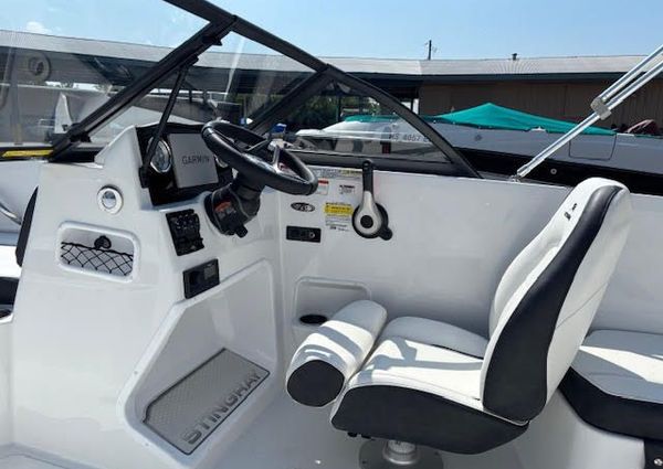 Stingray 172DC image