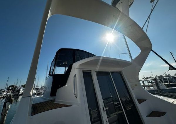 Carver 350-MARINER image