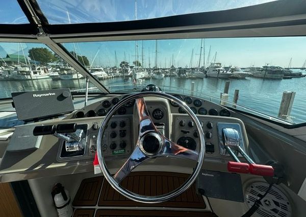 Carver 350-MARINER image